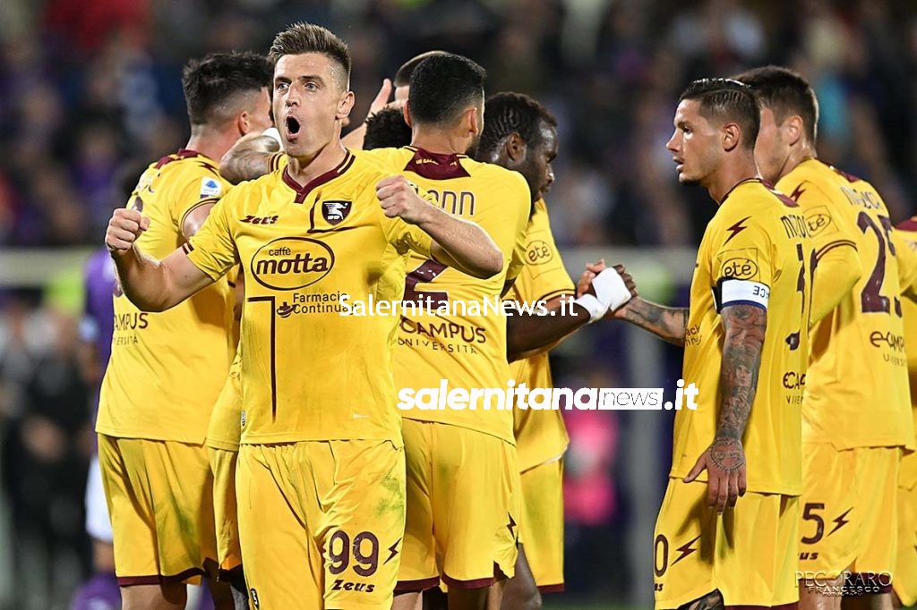 Fiorentina Salernitana esultanza dia 3